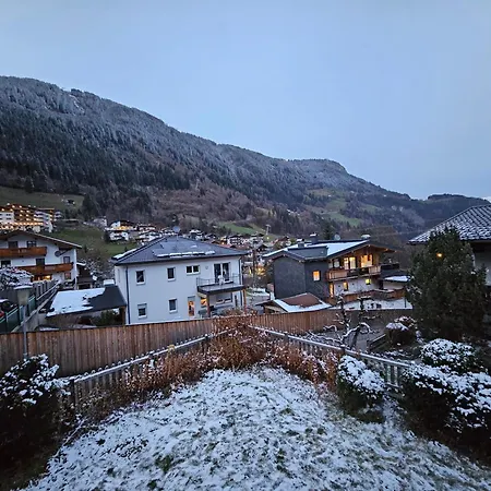 Gg Haus Zillertal בית נופש פינקנברג