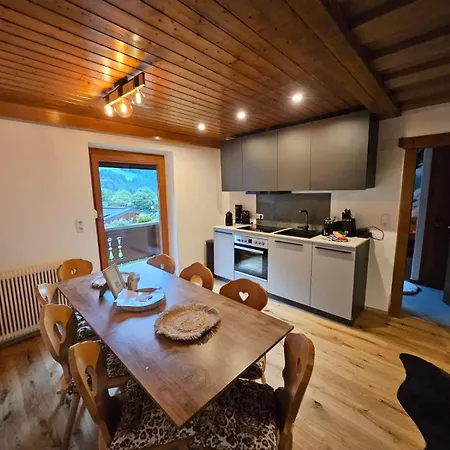 Gg Haus Zillertal Apartman
